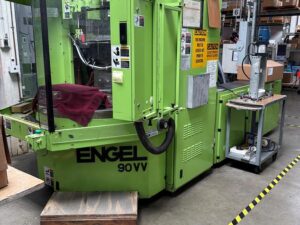 2001 Engle 90 Ton Vertical/Vertical Injection Molding Machine with a Rotary table